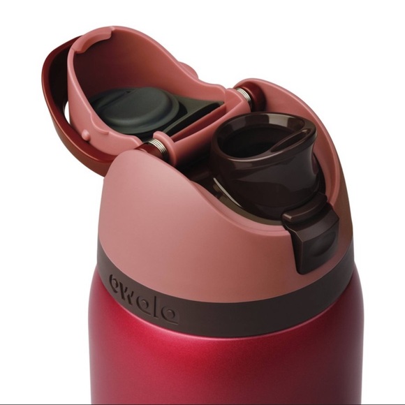 Owala *Metallic Red* Special Edition
32oz Stainless Steel FreeSip Sway - Picture 4 of 6